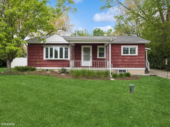 17W364 3rd St, Villa Park, IL 60181