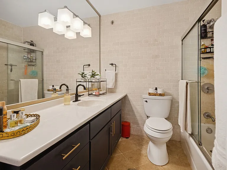 30 E Huron St #2808 — Photo 10