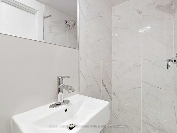 5th image of 38 Hilldale Rd