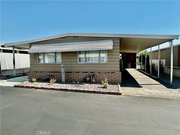 725 W Thornton Ave Space 105, Hemet, CA 92543