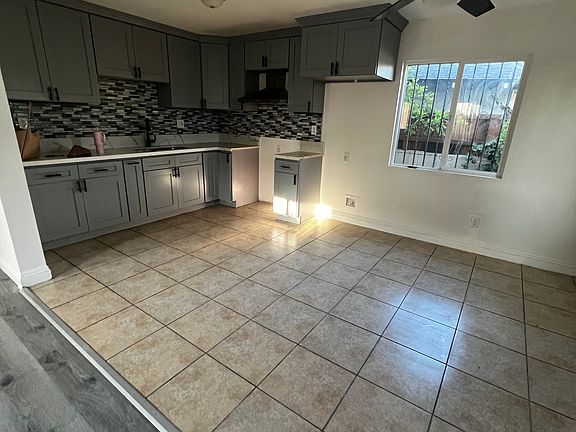 2nd image of 343 E 84th Pl