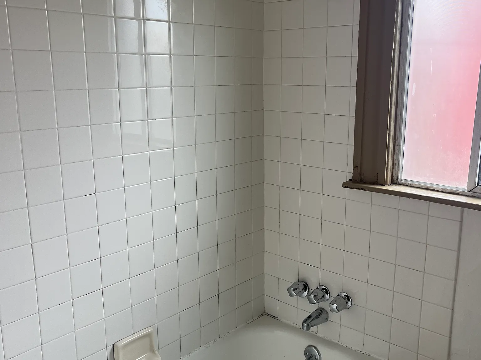 3 bed, 937 sqft, $3,650 — Photo 2