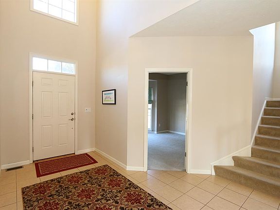 3rd image of 217 Leather Leaf Ln