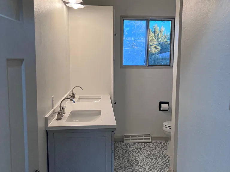 1535 Adams Ave — Photo 11