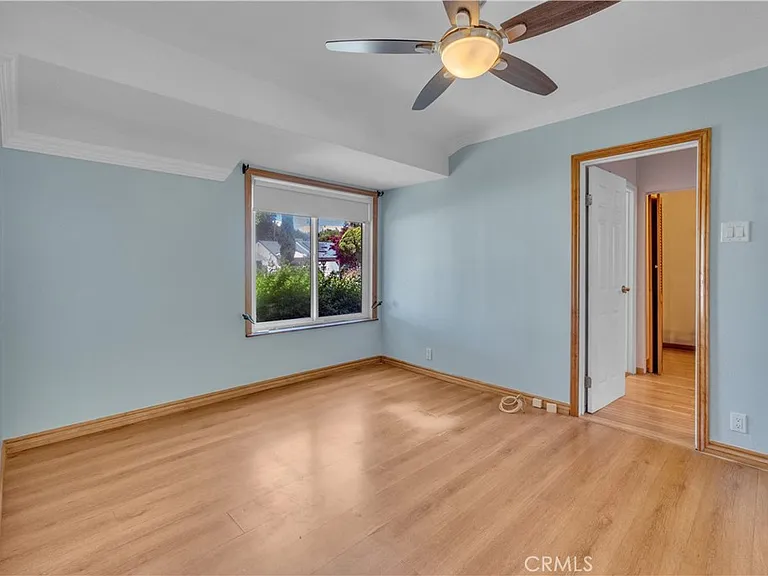 5452 Halbrent Ave — Photo 17