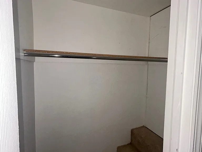 1243 Linden Ave #2 — Photo 15