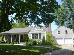 166 Pearsall Pl, Bridgeport, CT 06605