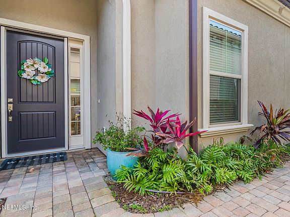 4th image of 3069 Lucena Ln
