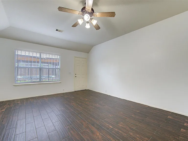 14027 Coveney Dr — Photo 42