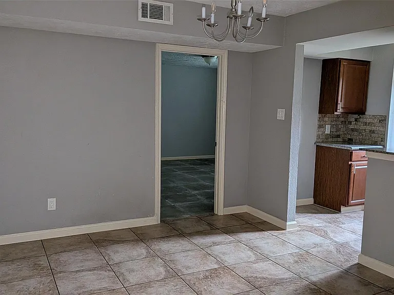8314 Beechnut St — Photo 6