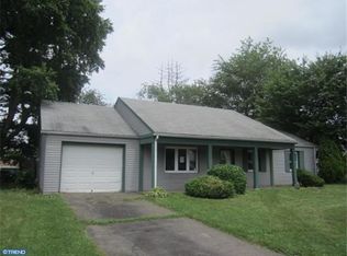 6 Evergreen Ct, Willingboro, NJ 08046
