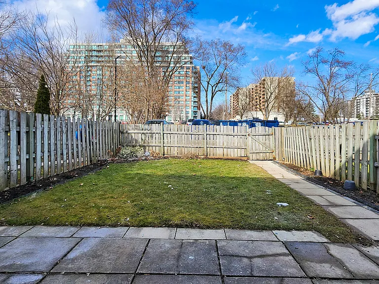 35 Swordbill Dr #FEED — Photo 40
