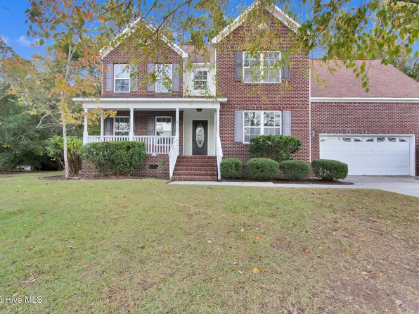 102 Huntington Ct, Jacksonville, NC 28540