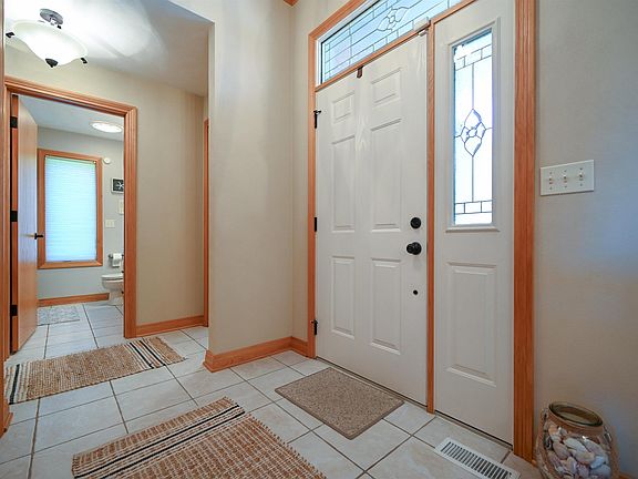 3rd image of 3007 Lamplighter Ln