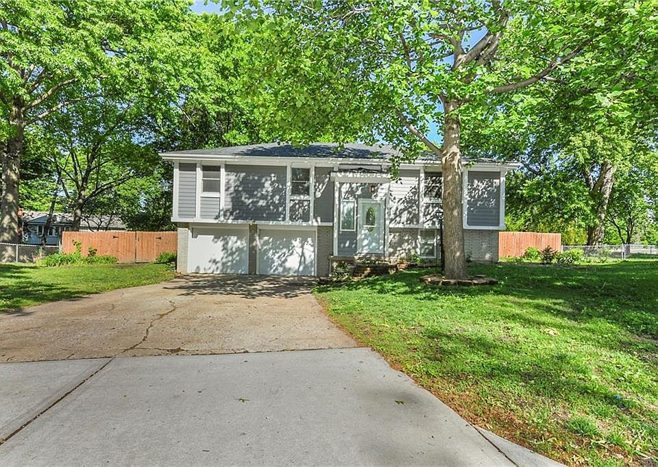 1st image of 603 S Hamilton Cir