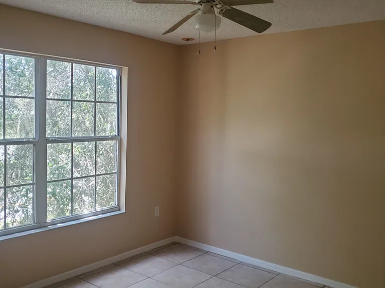 301 Colonade Ct — Photo 11