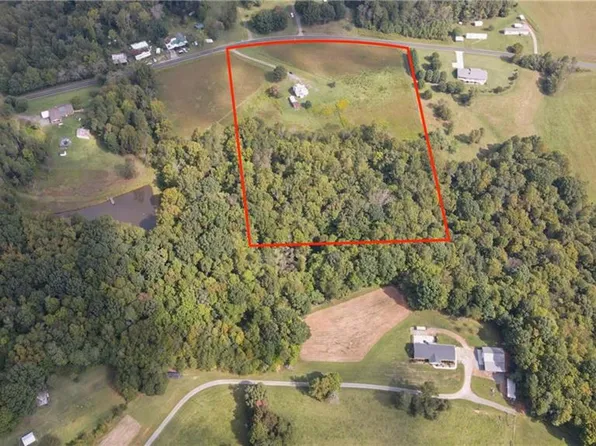 2246 Snow Hill Church Rd, Danbury, NC 27016