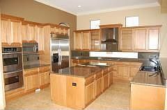 1st image of 10662 Versailles Blvd