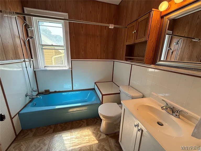 74 Ashton Pl — Photo 32