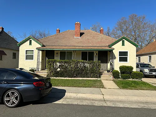 1811 Commercial Way #A Photo 1 1811 Commercial Way #A Photo 1