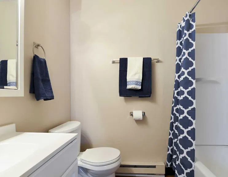 Maple Wayview — Photo 14