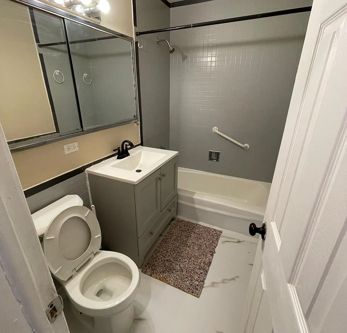 119 Florence Rd — Photo 4