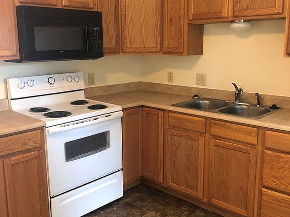 2nd image of 218 Marley Ln APT 24