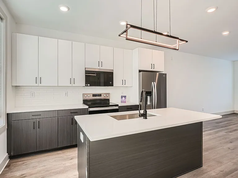 EastWood Townhomes — Photo 48