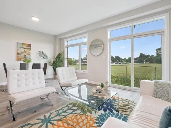 60 Ayr Meadows Cres, North Dumfries, ON N0B 1E0