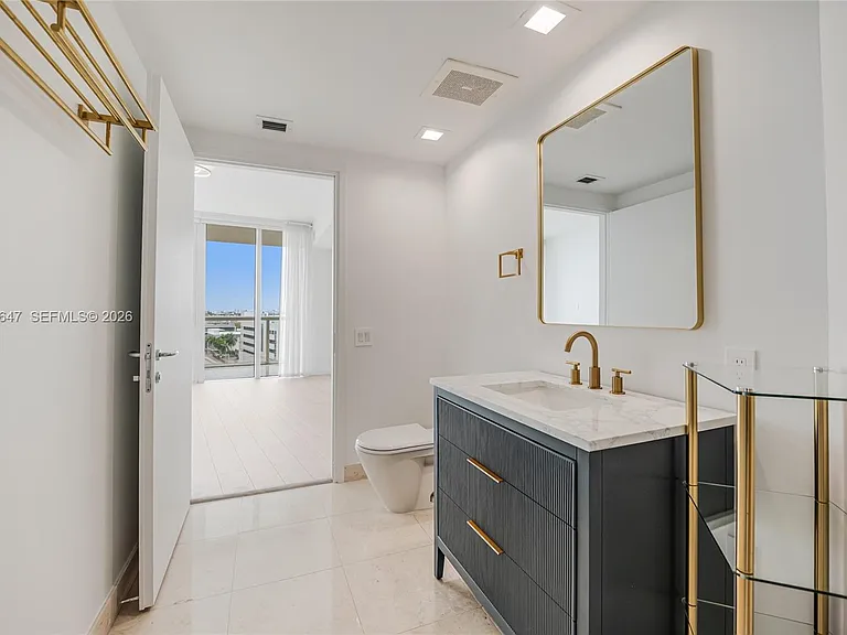 450 Alton Rd #906 — Photo 33