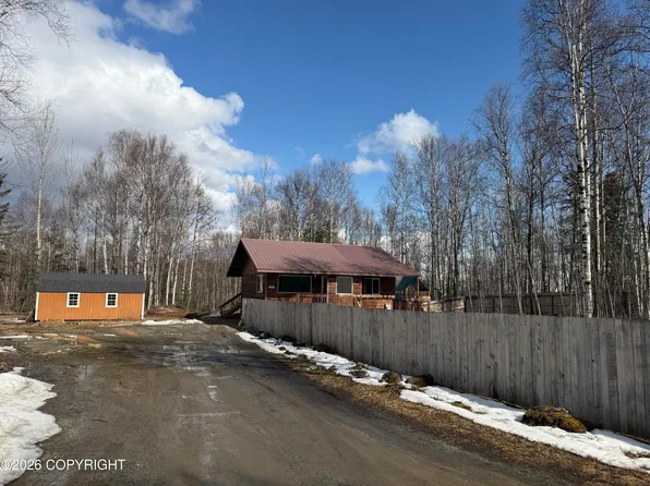 7507 W Meadow Lakes Spur, Wasilla, AK 99623
