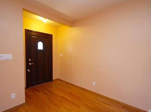 3rd image of 8234 Laurelgrove Ave