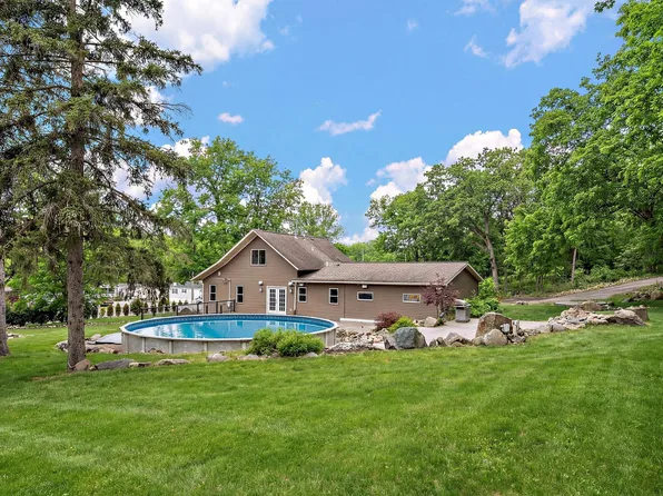 520 N Hamilton St, Saint Croix Falls, WI 54024