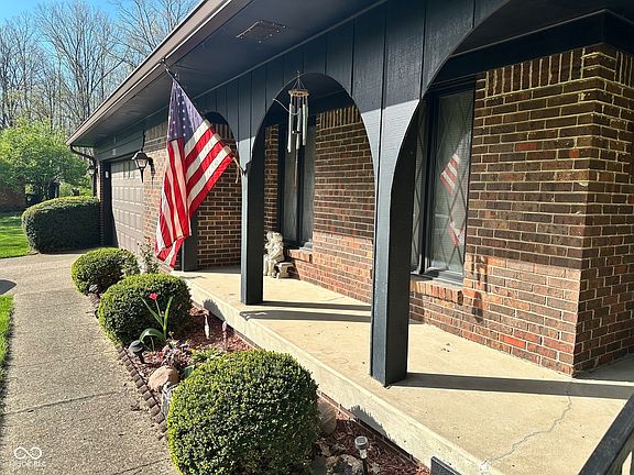 4th image of 3920 Pigeon Creek Ln