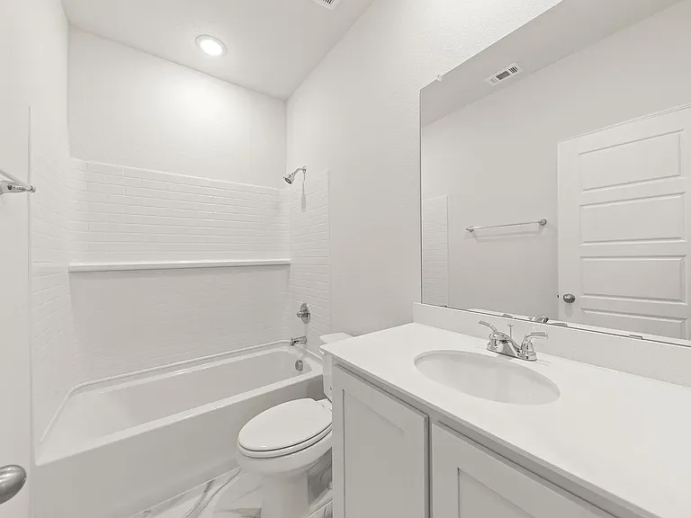 3311 Dahlia Dr — Photo 8