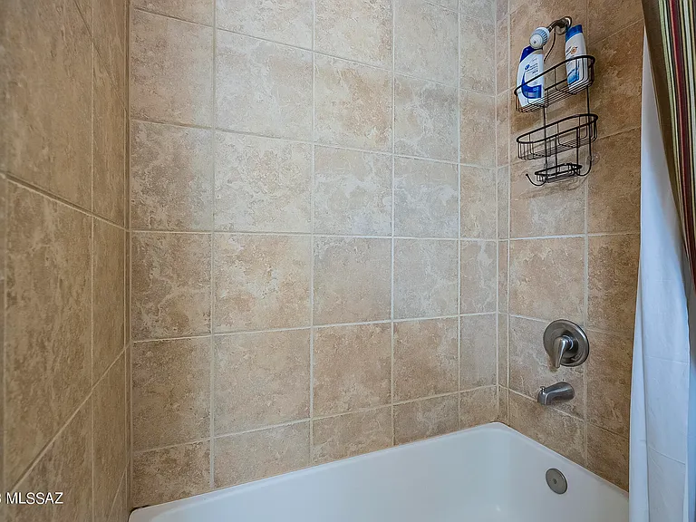 2550 E River Rd #16305 — Photo 27