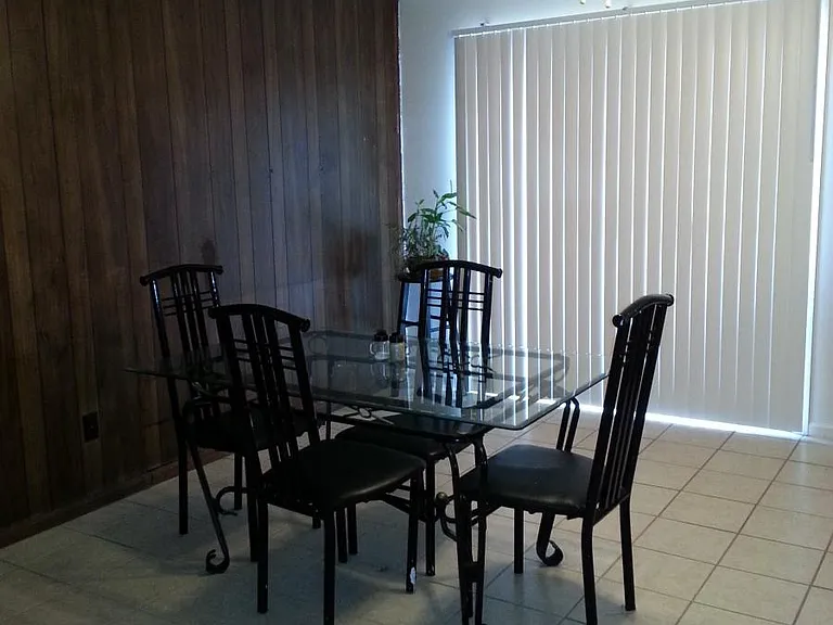 2413 Ionic Ct — Photo 2
