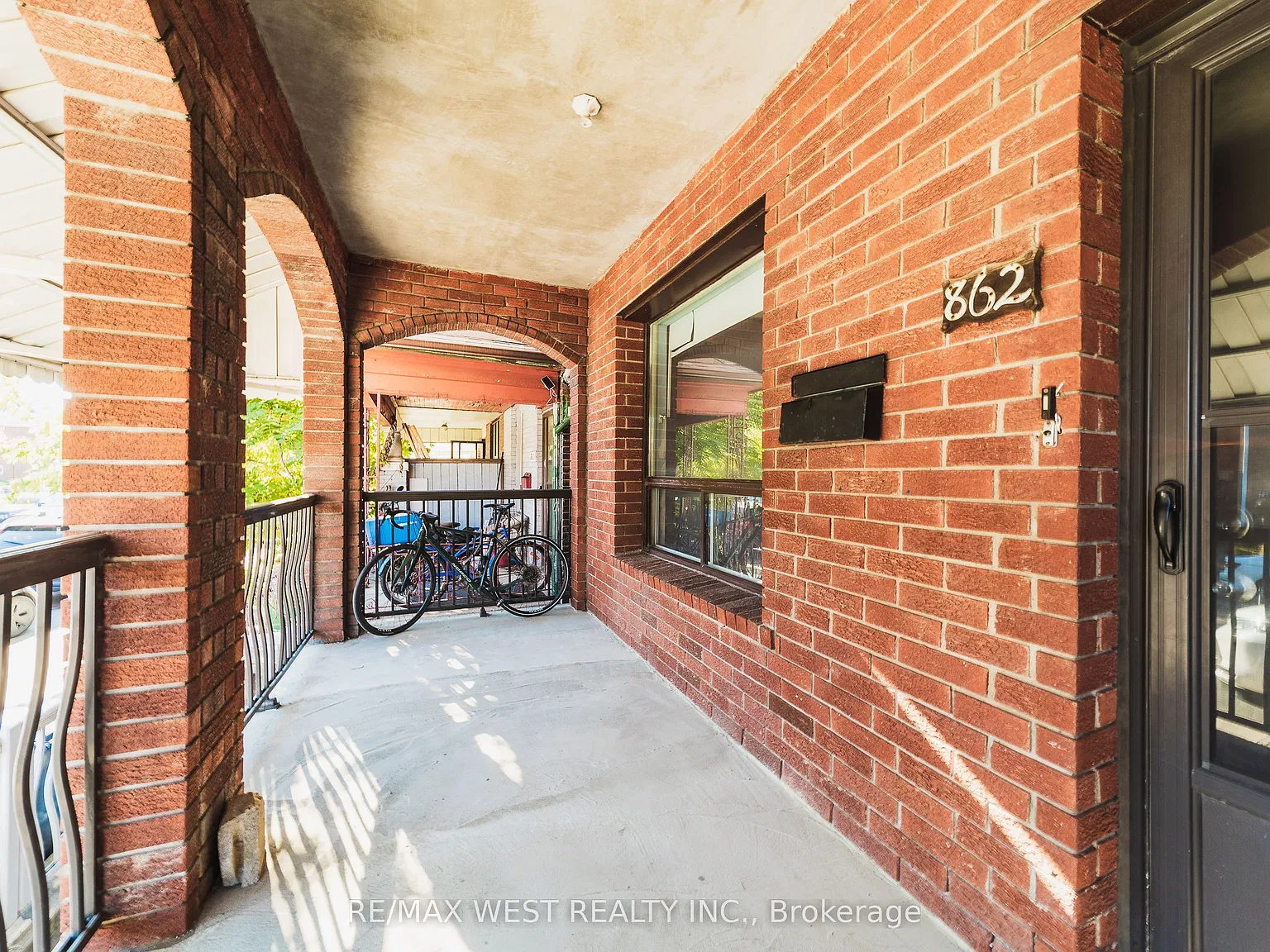 2 bed, $2,100 — Photo 2