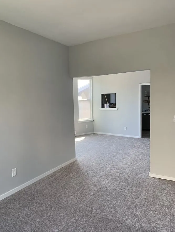 Modern Remodeled 2-Bedroom Apartment in Prime Queen Anne — Photo 4