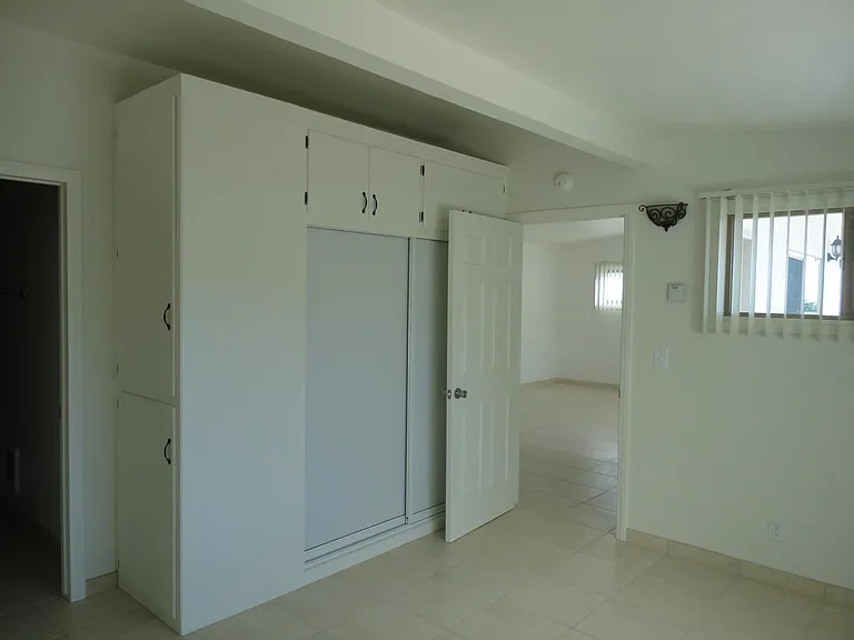 BEDROOM TO LIVING ROOM