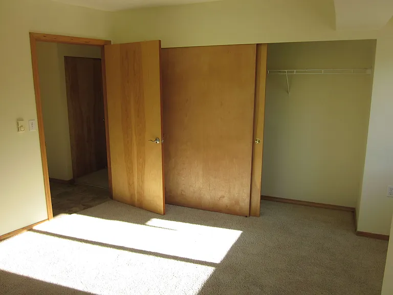 one bedroom one bedroom