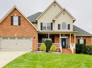 105 Sprucewood Ct, Archdale, NC 27263