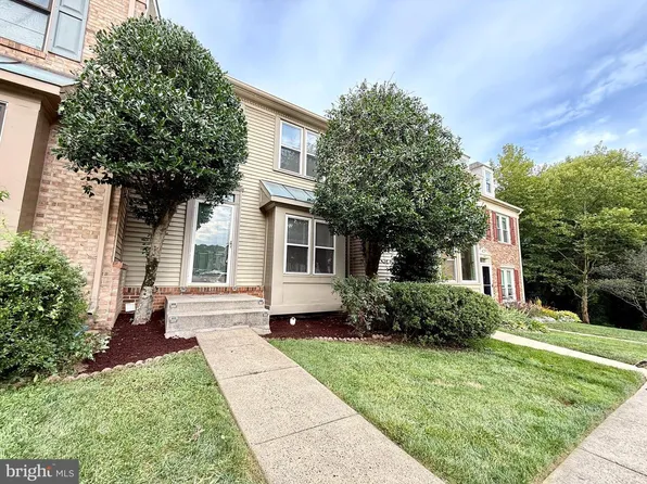 5304 Buxton Ct, Alexandria, VA 22315