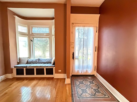 3rd image of 338 Elmwood Ave APT 1