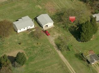 3752 Tarris Ln, Chester, VA 23831