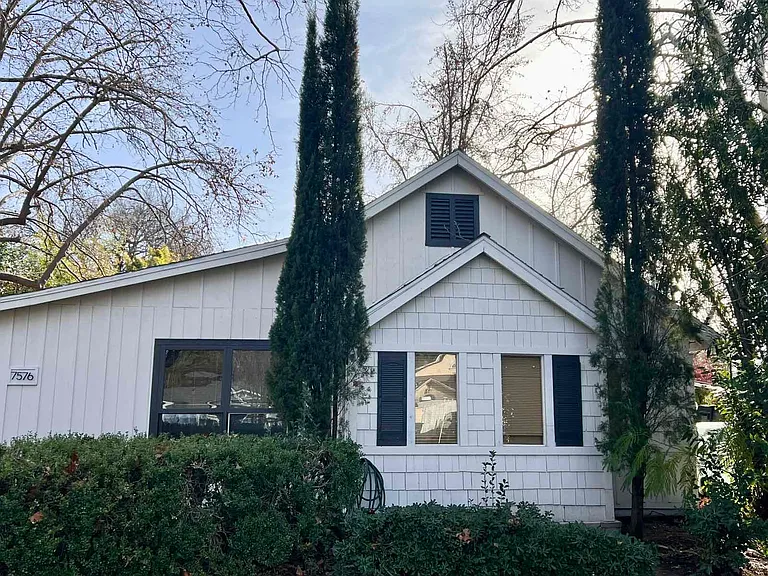 7576 Walnut Dr — Photo 1