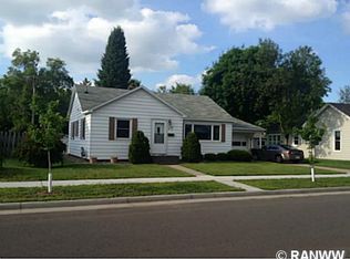 358 W Cedar St, Chippewa Falls, WI 54729