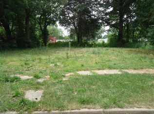 307 E Mitchell St, Salem, IL 62881