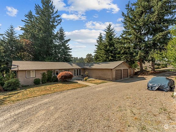 3rd image of 11816 122nd Avenue Ct E