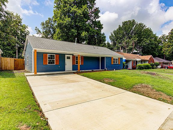 3rd image of 4165 Arrowood Ave